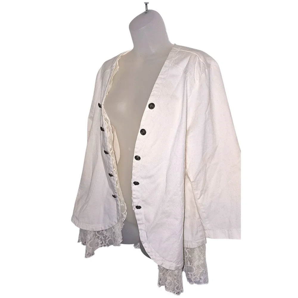 Torrid‎ Ivory Lace Peplum Military 3/4 Sleeve Open Jacket Sz 3 Romantic Edge NWT